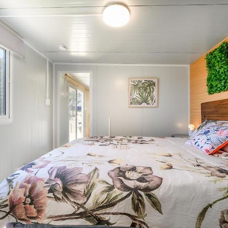 Cosy Cabin To Stay Even Better Than Glamping Pukekohe Exterior photo
